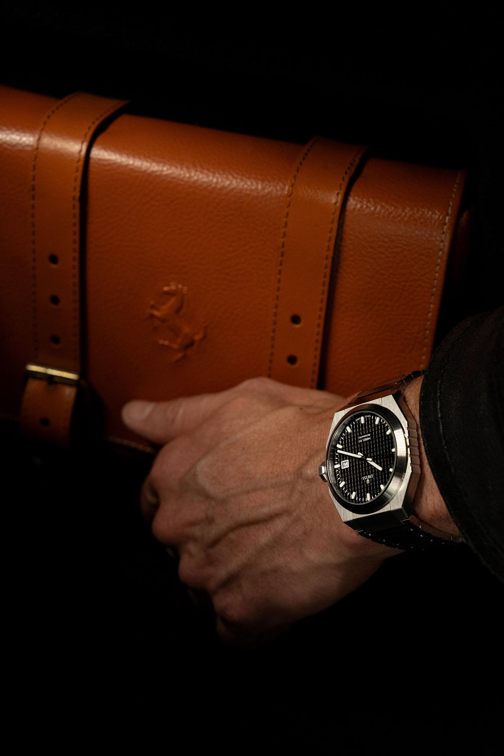A1-Black by DWISS